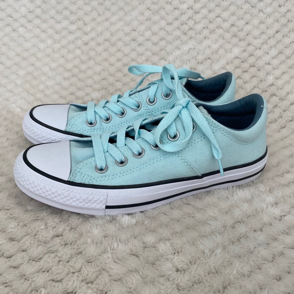 Converse Madison